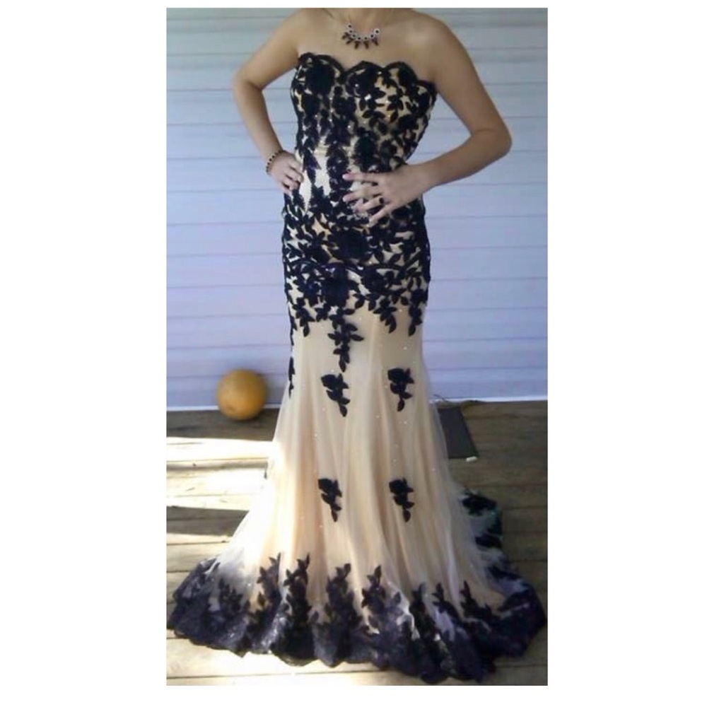 TIFFANY PROM DRESS